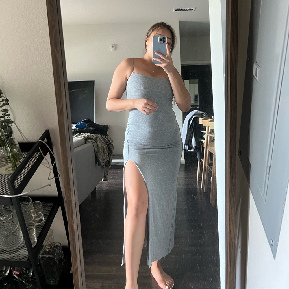 Aritzia Midi Dress S